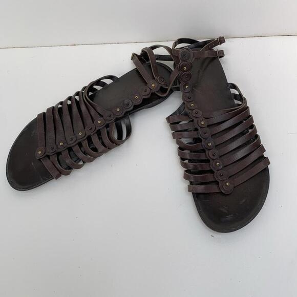 Vintage BCBG Gladiator Sandals Flats Size 9 Or 39 Genuine Leather Brown - Picture 1 of 6